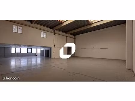 local d'activité 535 m²