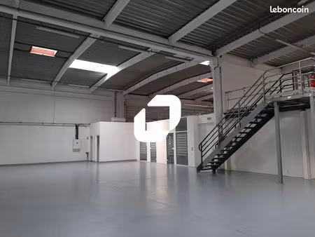 local d'activité 752 m²