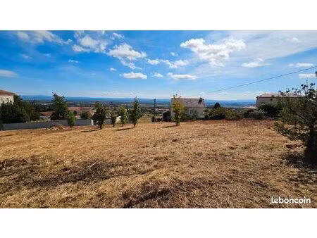 terrain constructible 1590m2 lezigneux