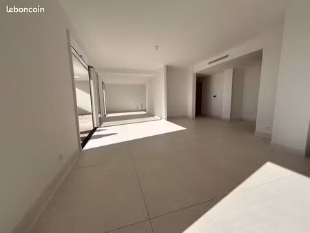 appartement 3 pièces 97 m²