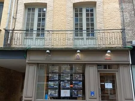 immeuble 5 pièces 104 m²