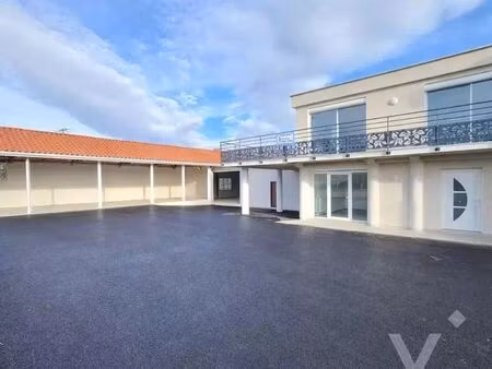 immeuble 7 pièces 169 m²