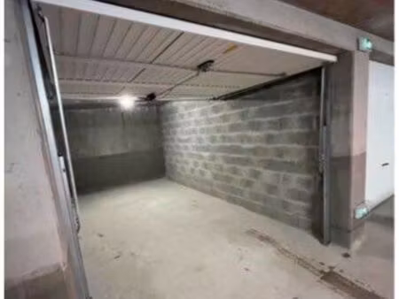 garage à vendre - les pommaries