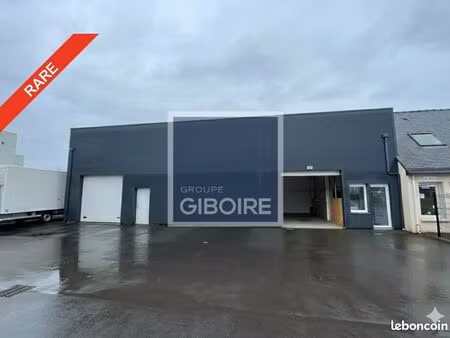 local d'activité 420 m²