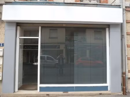 local commercial centre de dormans