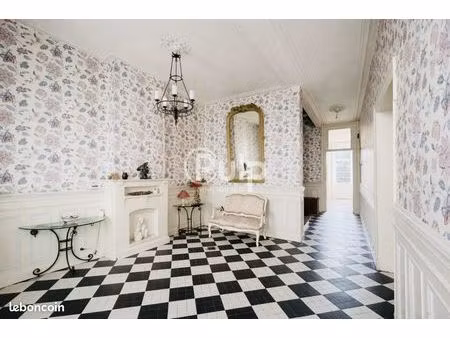 maison 10 pièces 312 m²