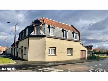 maison 6 pièces 159 m²