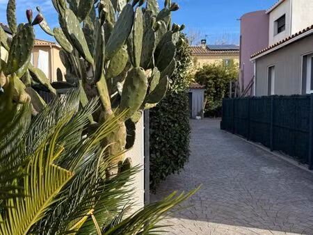 villa 3 faces 2016 – classe a – impasse au calme – jacuzzi & panneaux solaires