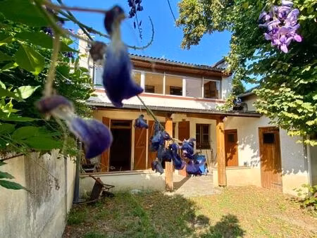 maison 6 pièces 136 m²