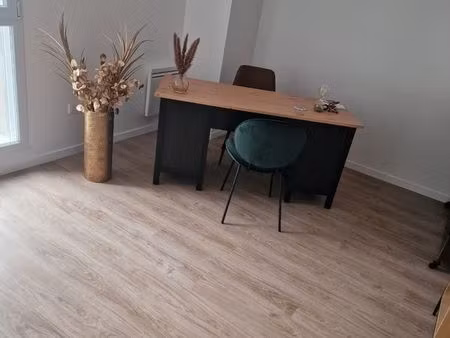 bureau professionnel au sein d'un cabinet infirmiers