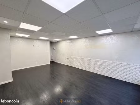 local commercial 63 m² coulommiers