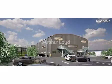 local d'activité 2 026 m²