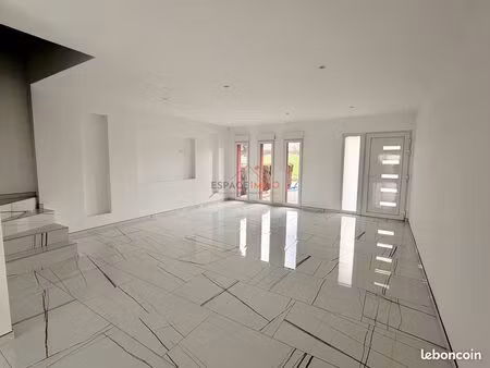 pavillon 4 pièces 135 m²