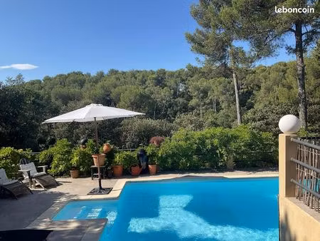 maison contemporaine 180 m² – vue exceptionnelle sur la pinède – piscine – sans vis-à-vis 