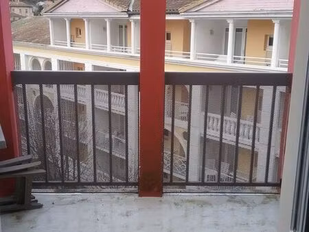 studio  location à l'année