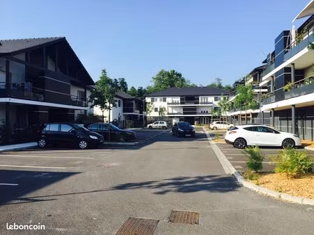 appartement t3 avec terrasse  cellier et 2 places de parking (dont 1 couverte)