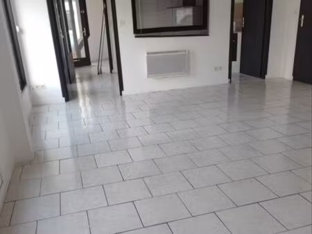 local commercial idéal professions libérales  bureau ou esthétique – axe arras / béthune