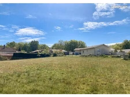 terrain 720 m² artigues pres bordeaux