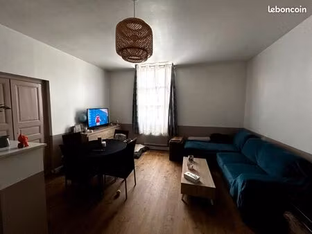 appartement t2 brissac