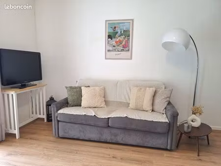 studio meublé avec balcon et cave