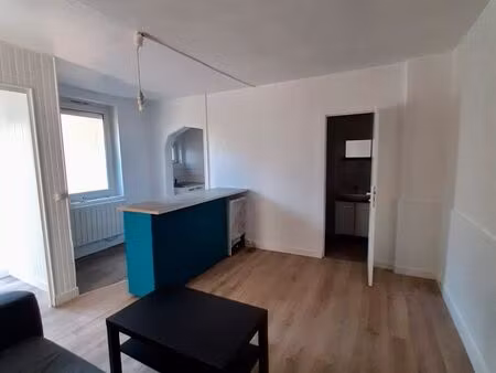 t3 avec courette à partager