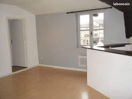 charlieu centre ville appartement f3 71m2