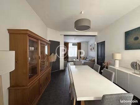 maison 6 pièces 133 m²