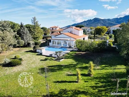 villa 5 pièces 150 m²