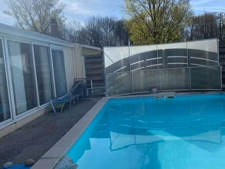 maison plein pied de 134 m2 avec un studio en duplex de 30 m2 indépendant avec piscine et 