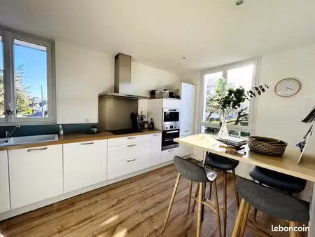 maison rénovée 4 chambres meublée – 50 m de la plage – agon-coutainville