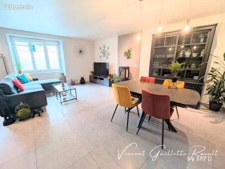 maison 4 pièces 102 m²