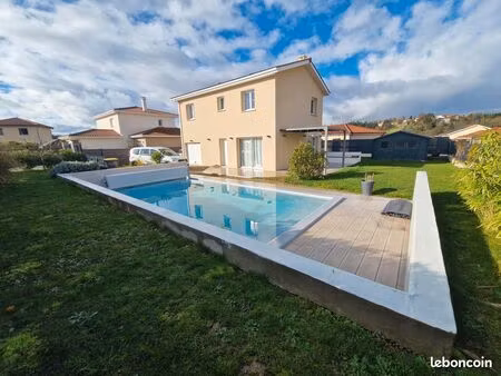 très belle villa récente 110 m² hab. / 4 ch . / piscine / terrain 650 m² / calme