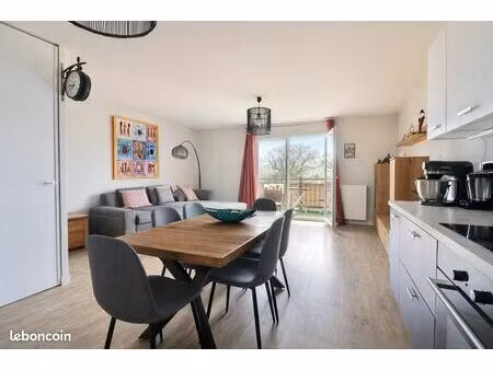 appartement 3 pièces 65 m²