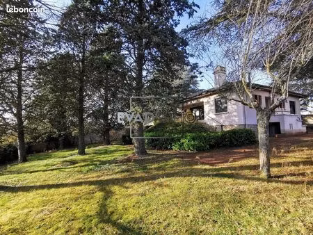 maison 7 pièces 135 m²