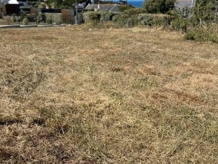 terrain constructible vue mer du rez de chaussée et de l’étage à 150 m de la plage et 1 km
