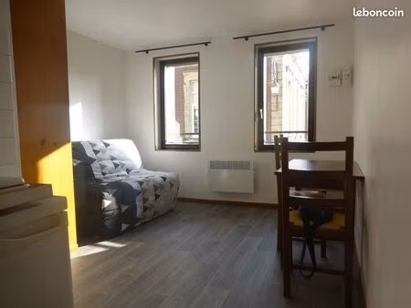 studio plein centre de saint-romain