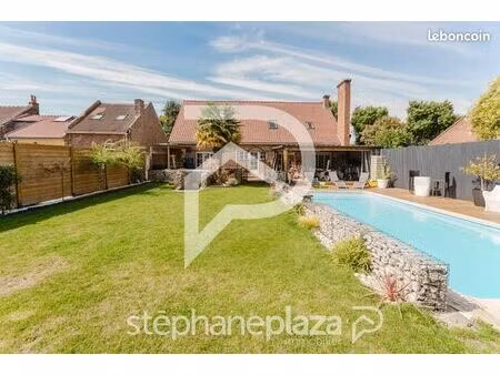 maison 10 pièces 257 m²