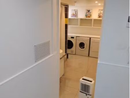 grand studio meublé à louer