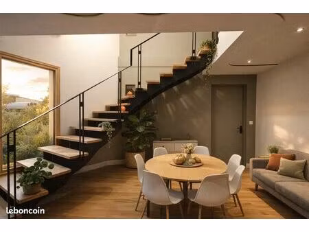 bureau à louer indépendant lumineux 21 m² + espaces communs