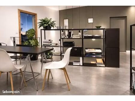 bureau à partager calme et spacieux