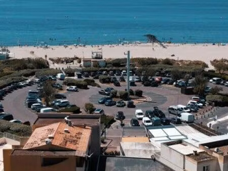 murs commerciaux + fond