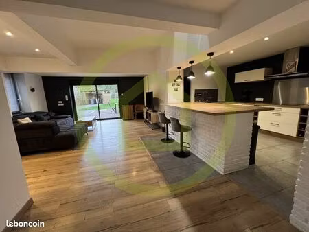 maison 7 pièces 165 m²