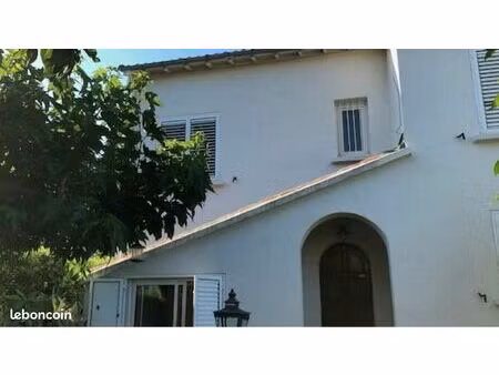 t5/6 maison hôpitaux-facultés