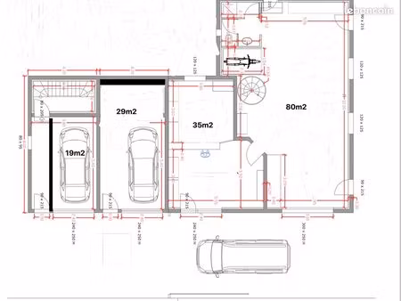 local 210 m² + appartement 90 m² + parking privé et fermé