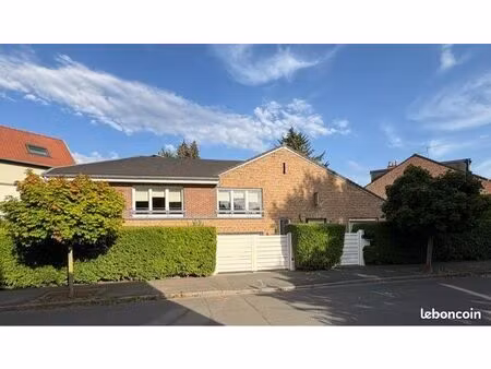 charmante maison de ville - quartier la terrasse