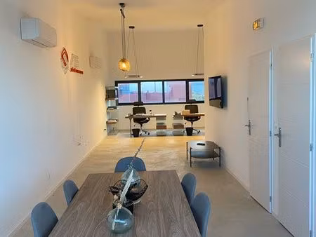 depot / entrepôt / bureaux