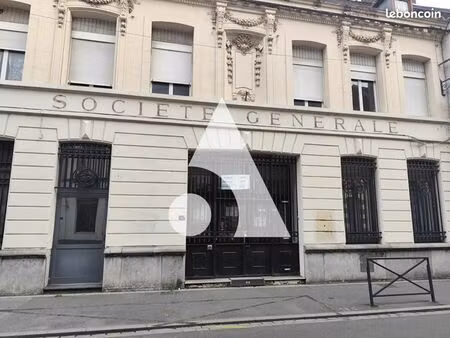 local commercial 215 m²