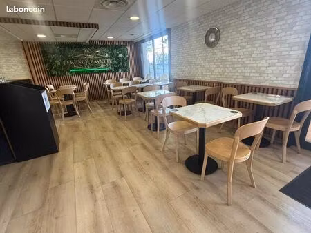 local commercial restauration rapide  traditionnel