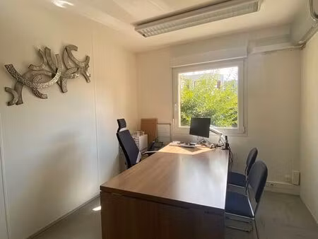 bureau professionnel 16 m² à louer - flexible (heure  jour  mois)