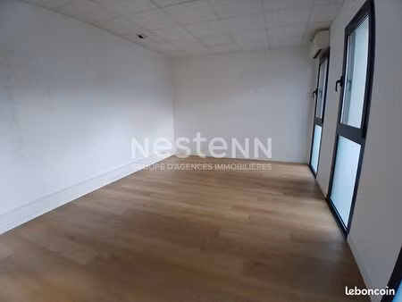 bureaux 97 m² vannes